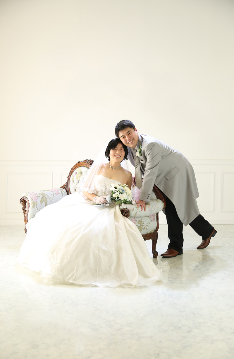 椅子を使用して