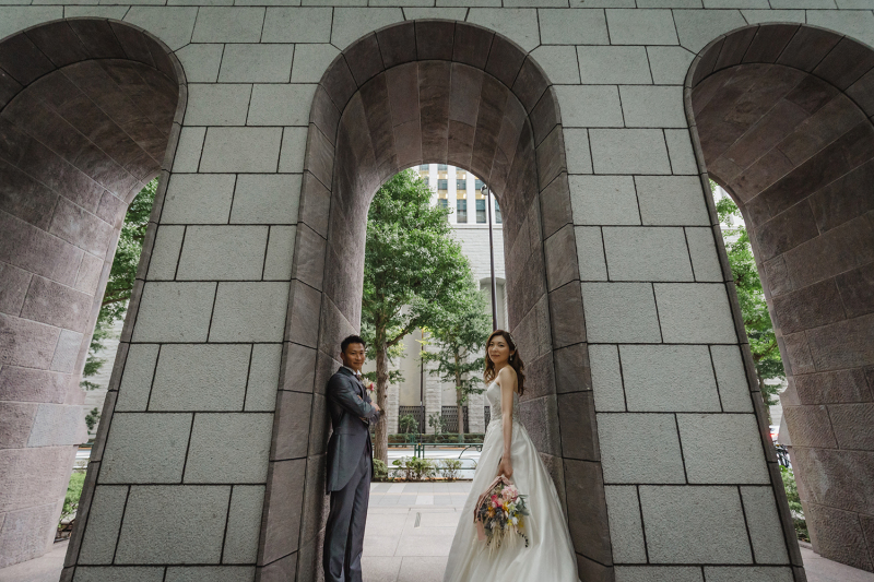 アーチの建物で