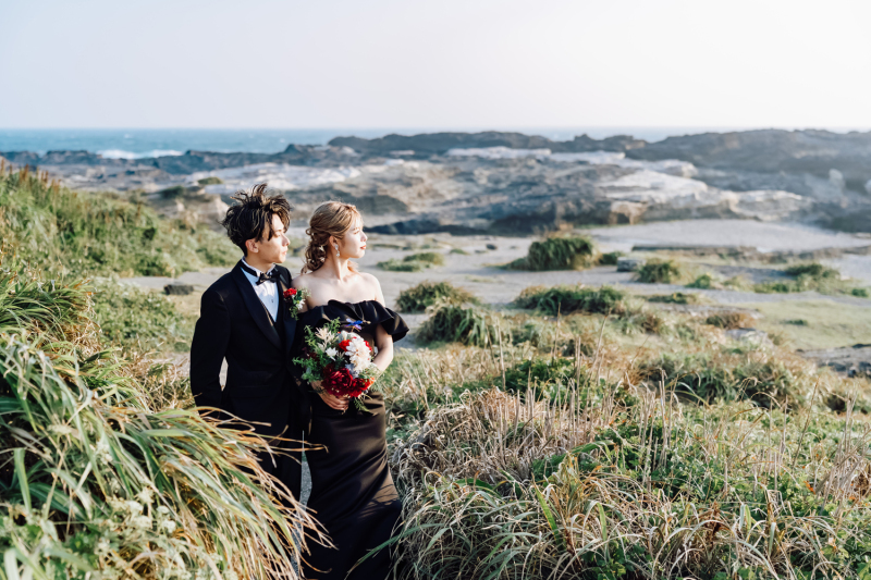 ブラックドレスで