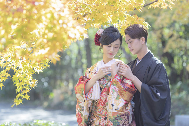 お二人よりそって