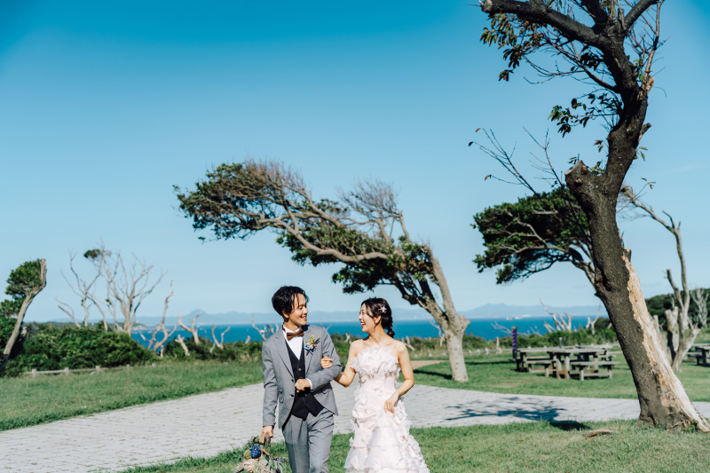 個性的なドレスで