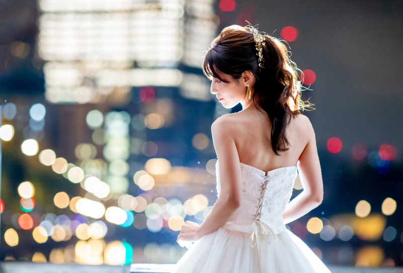 東京駅・丸の内ロケでの一枚のお写真。光を当てて綺麗に撮影！