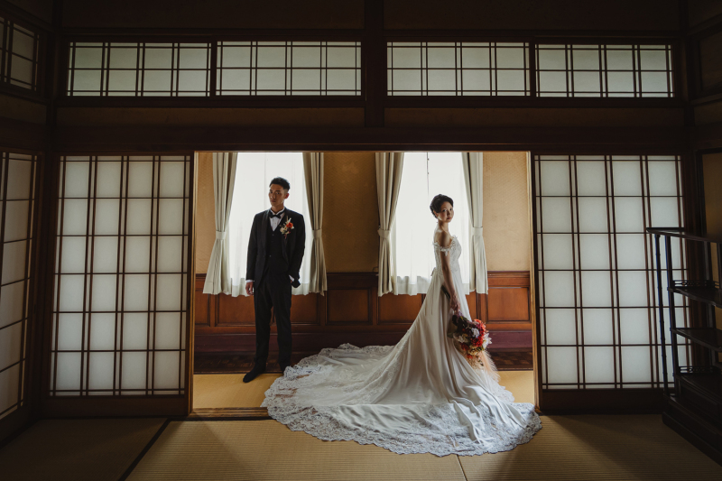 フォトレイト限定10-12月限定価格 165000円⇒99000円 西洋館ロケ 100年前の歴史ある木造建築でウエディングフォト