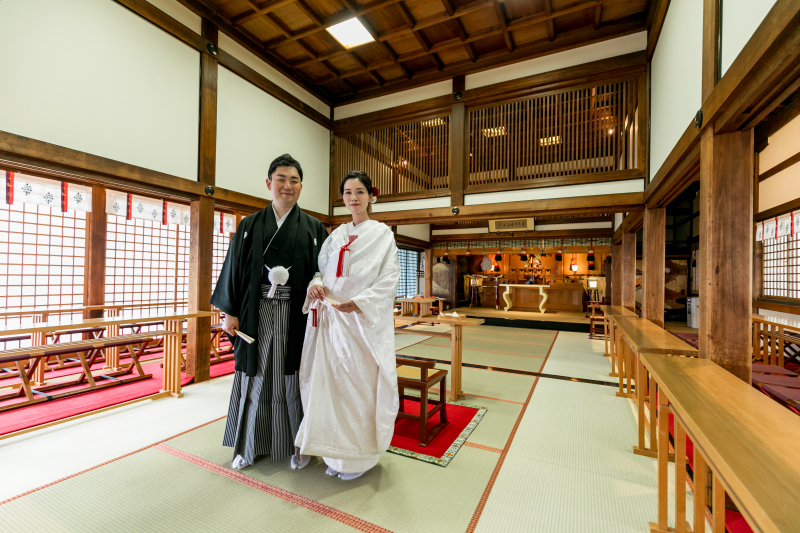 おふたりのご希望だった神殿での写真撮影です。