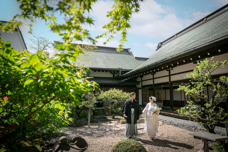 晴れの日に庭園散歩