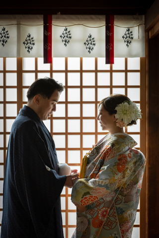 春を感じる鮮やかな色打掛で♪