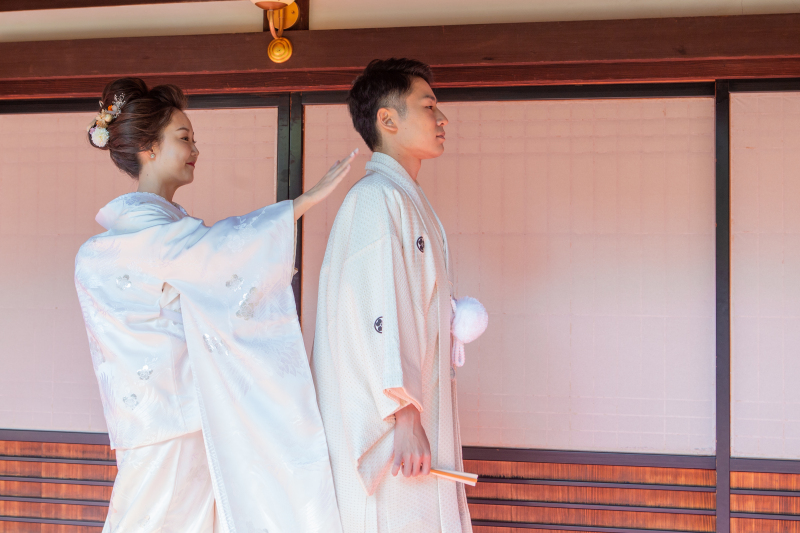 そっと肩をたたくと・・・