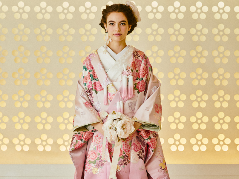 天満宮会館スタジオ【大阪天満宮】_色打掛・着物が豊富