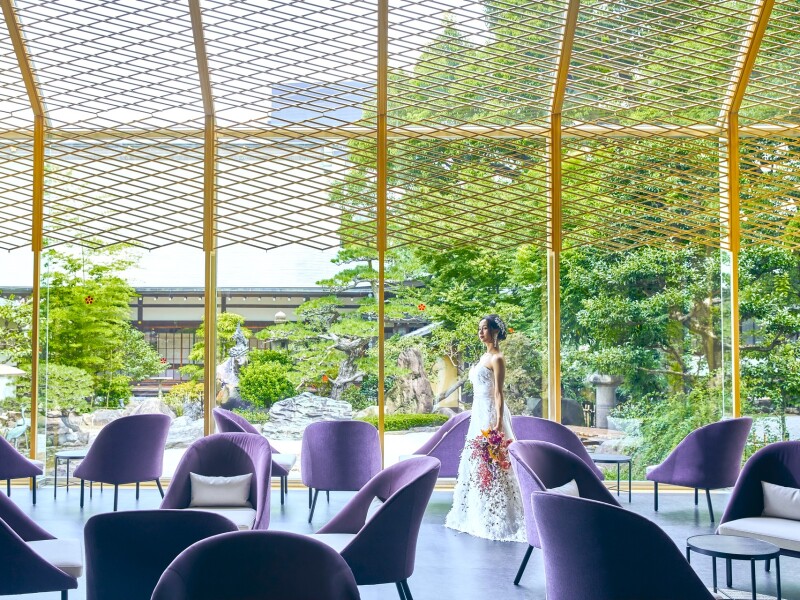 天満宮会館スタジオ【大阪天満宮】_ウエディングドレスが豊富