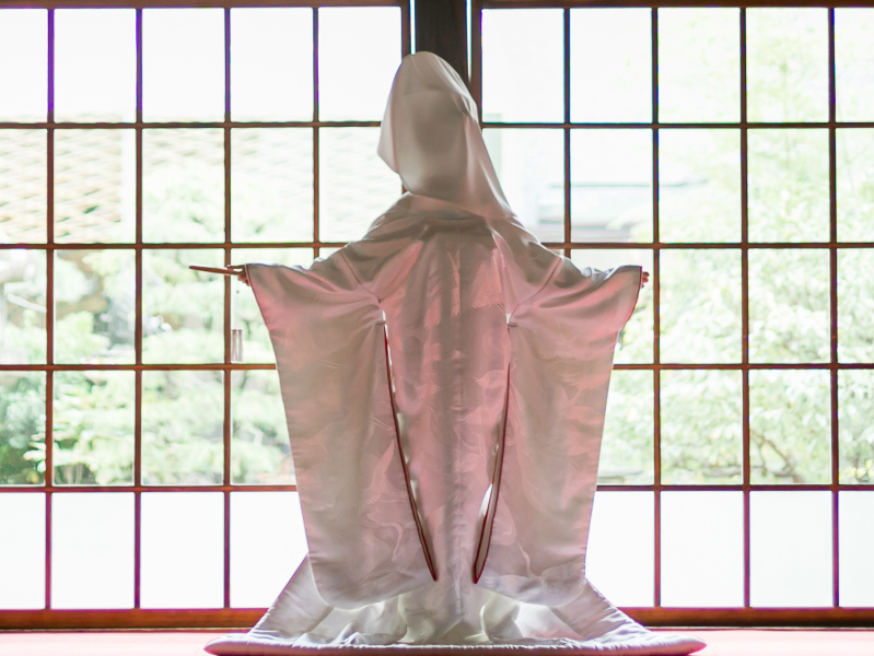 天満宮会館スタジオ【大阪天満宮】_白無垢が豊富