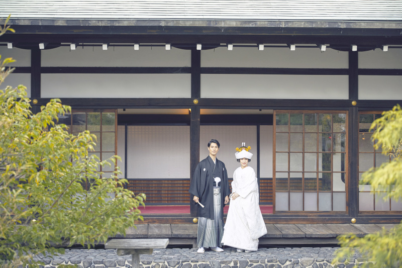 天満宮会館スタジオ【大阪天満宮】_白無垢が豊富