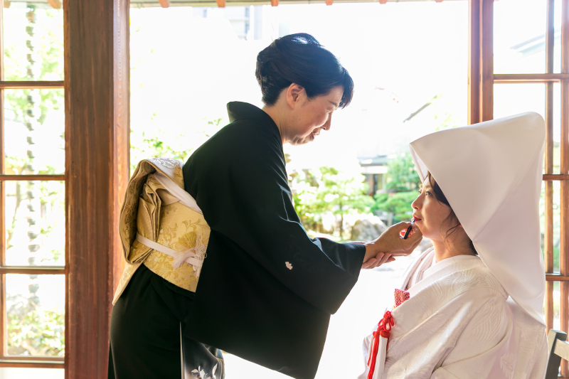 【衣裳こだわり+アルバム付きプラン】国の登録有形文化財の神殿「梅花殿」挙式フォト&日本庭園フォト【白無垢+色打掛】