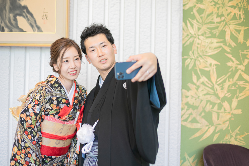 国の登録有形文化財の神殿「梅花殿」で撮影!挙式フォト&日本庭園フォト色打掛プラン~色打掛で挙式とお庭♪~