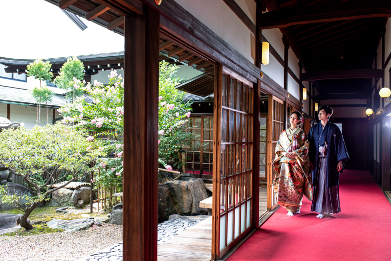 【10月末までのお申込み限定】国の登録有形文化財「梅花殿」で撮影！◆挙式フォト＆日本庭園フォトプラン◆　データ65カット付！！