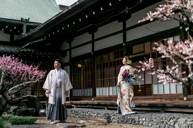 日本庭園フォトプラン【引き振袖+アルバム付き】~衣装を引き振袖にグレードUPに加え、アルバムも付いてくるプランです~