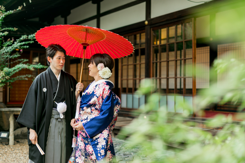 【衣装グレードUP!】日本庭園フォト【色打掛】プラン~通常のお衣装は白無垢の所、色打掛で中庭の撮影を!~
