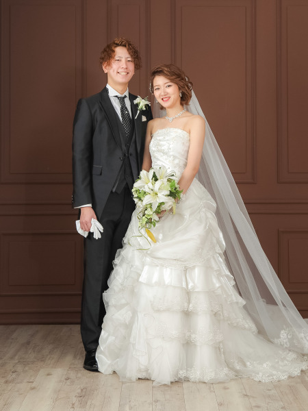 ウエディングドレスに着替えて…