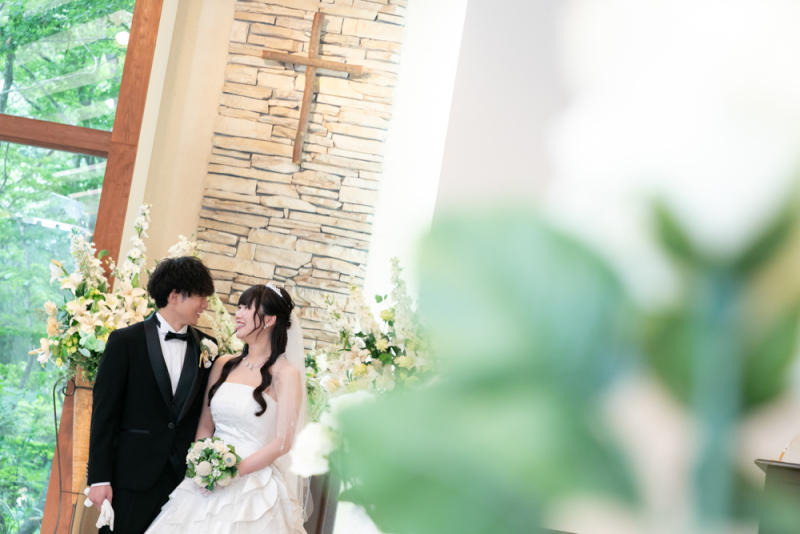 自然光が彩る、おふたりの笑顔