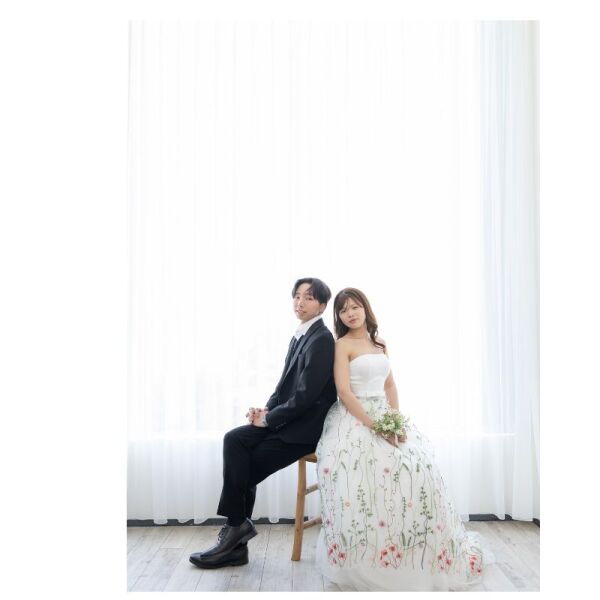 背中合わせの距離感がちょうどいい♡