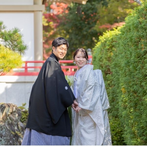 「自然の中で、硬くなりすぎない和装がいいよね　」