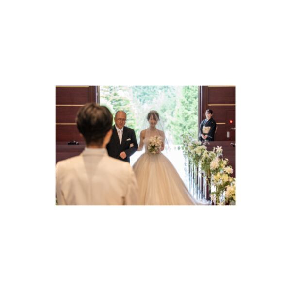 父と歩くバージンロード