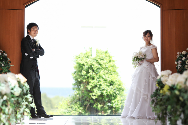 チャペル入口で