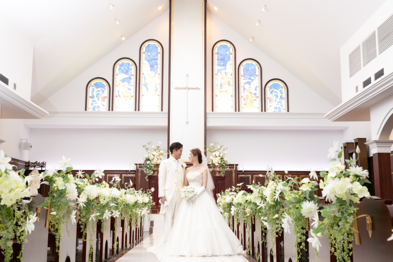 チャペルにはステンドグラスが