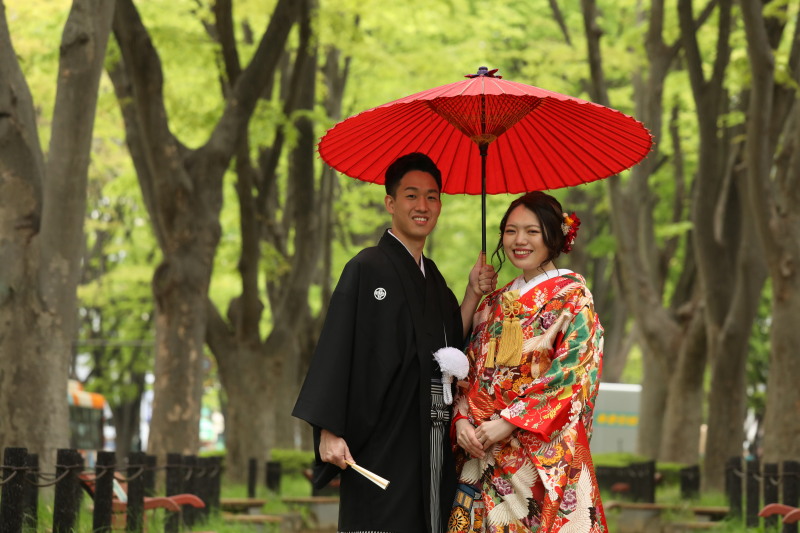 番傘でツーショット♡