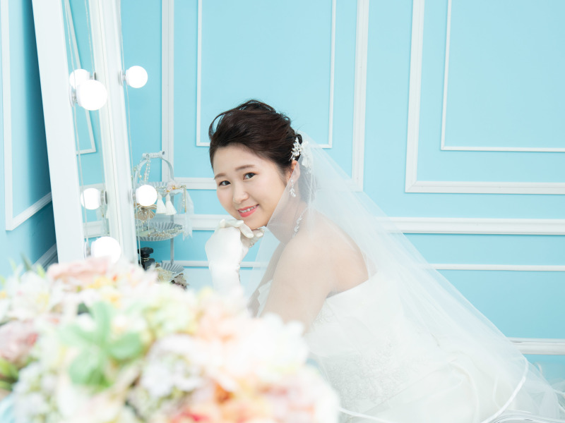 メイクルームで新婦様おひとりのカットを