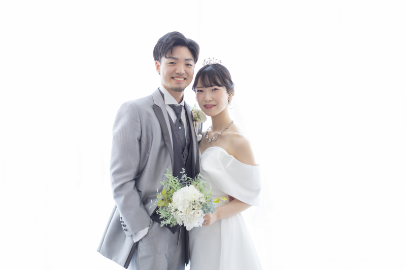 【衣裳ランクアップ料金なし！】スタジオドレスプラン（全データ50カット付き）