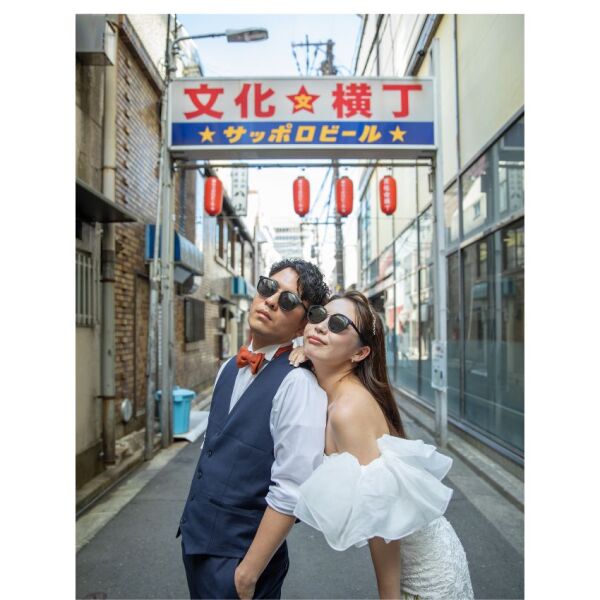 街ブラフォトウエディングプラン～文化横丁のレトロな街並みでロケーション撮影～