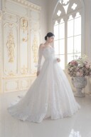 ウエディングドレス