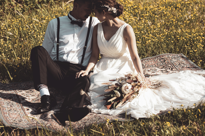 【秘密のロケ地プラン】お二人らしい自然体な写真を残しませんか?(海ロケ・衣装・データ付き)