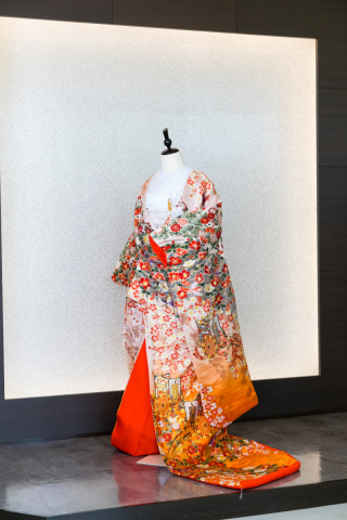 110-460　加賀調懸崖椿菊