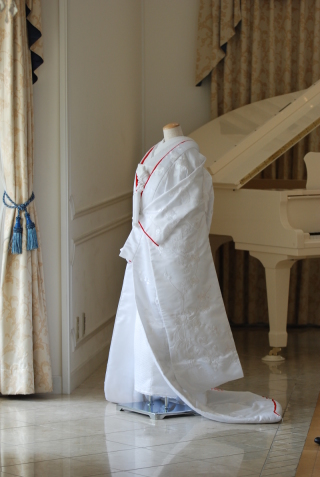 1720　パール入り古木梅