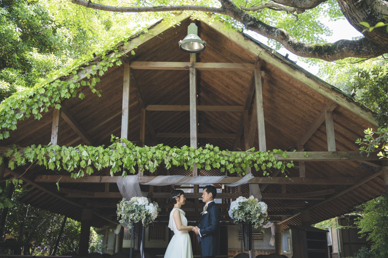 和装+洋装【ザ・白梅クラシックガーデン】歴史ある庭園と酒蔵チャペルでの2着撮影が叶うプラン