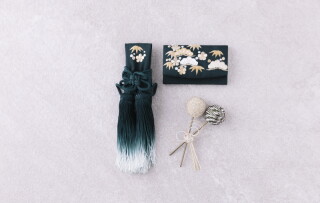 抱え小物【緑刺繍】