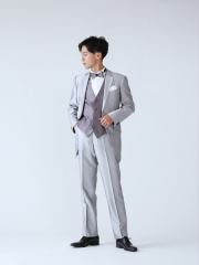 ダークシルバータキシード