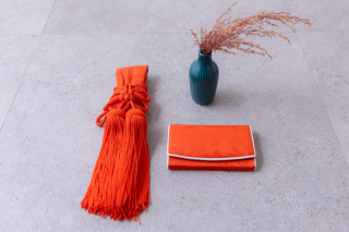 抱え小物【朱色　桜】