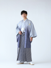 グレーぼかし紋服に黒白袴