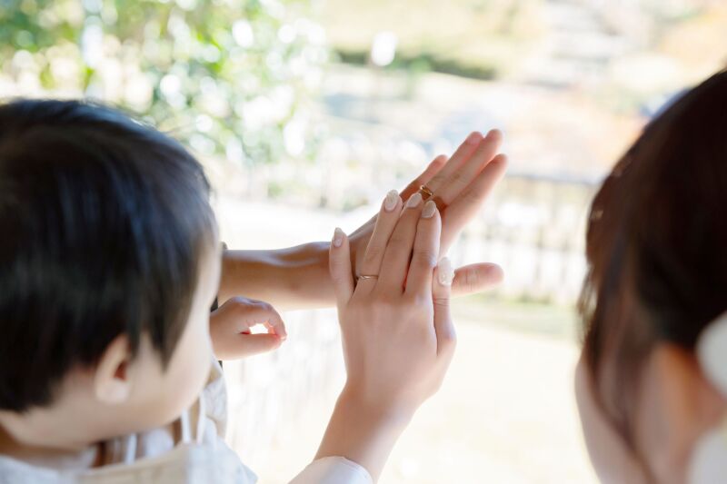 お手元