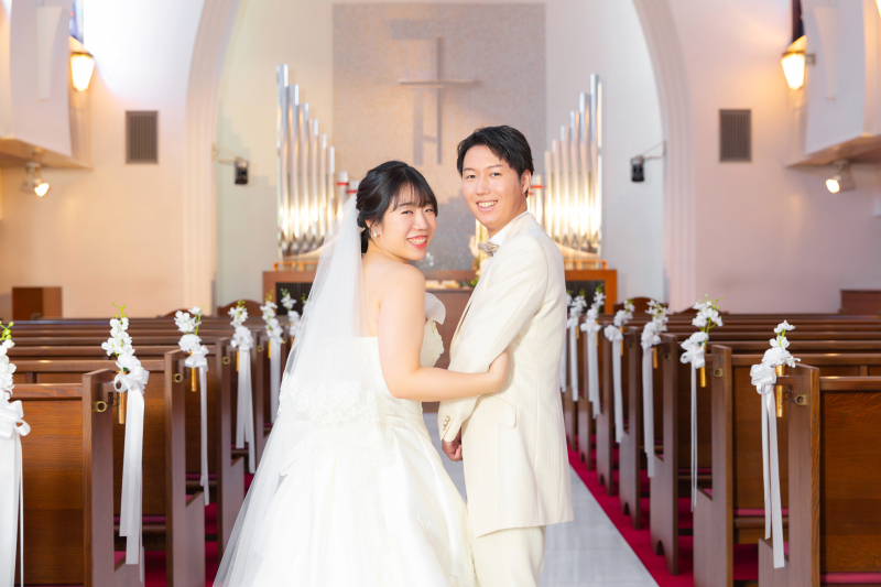 入場口から見るおふたりの姿♡