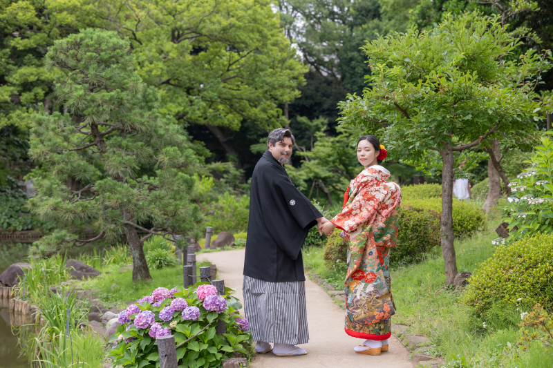 仲良く手を繋いで・・・♥