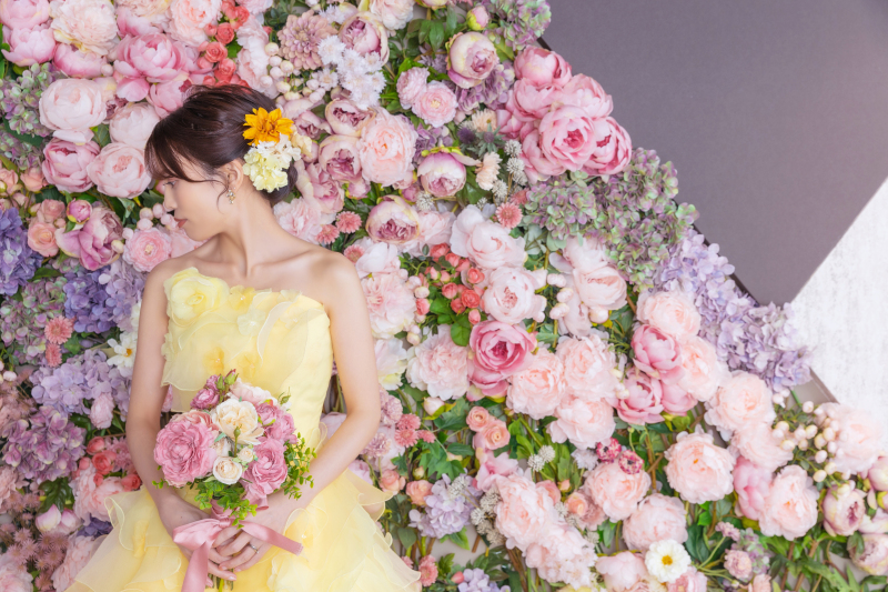 お花&times;イエロードレス