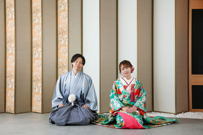 色打掛も正座でパシャ✧