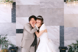 ポップな笑顔が可愛いご新郎ご新婦様♡♡