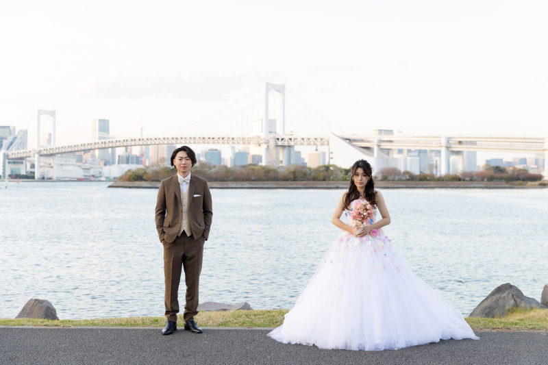 レインボーブリッジをバックに✾