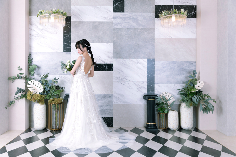後ろ姿も美しいご新婦様♡