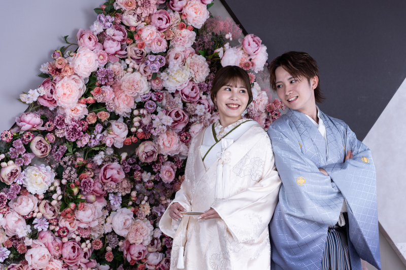 背中合わせ