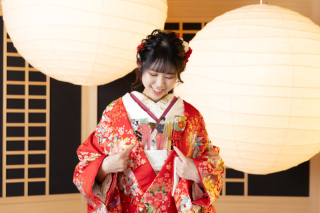 推しキャラと一緒に楽しい記念撮影♪